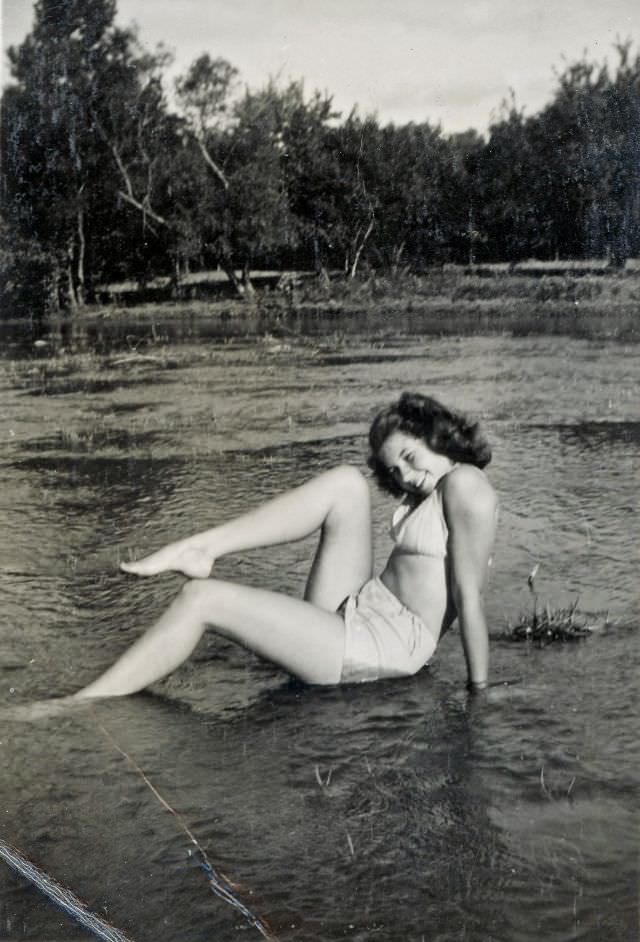 Found Photos Capture Women in Bathing Suits From the 1940s