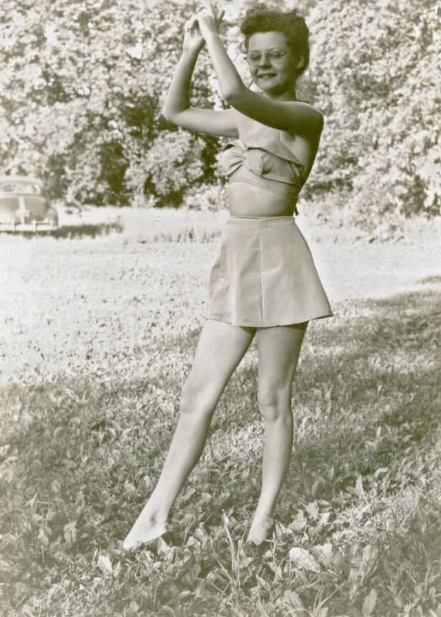 Found Photos Capture Women in Bathing Suits From the 1940s