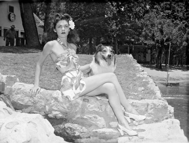 Found Photos Capture Women in Bathing Suits From the 1940s