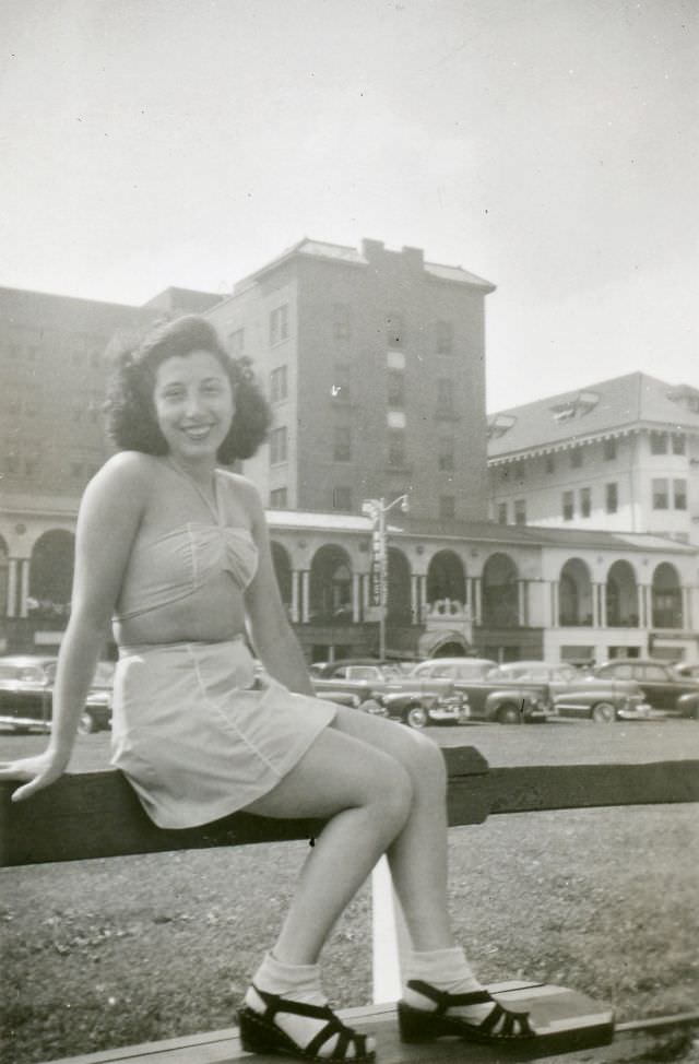 Found Photos Capture Women in Bathing Suits From the 1940s