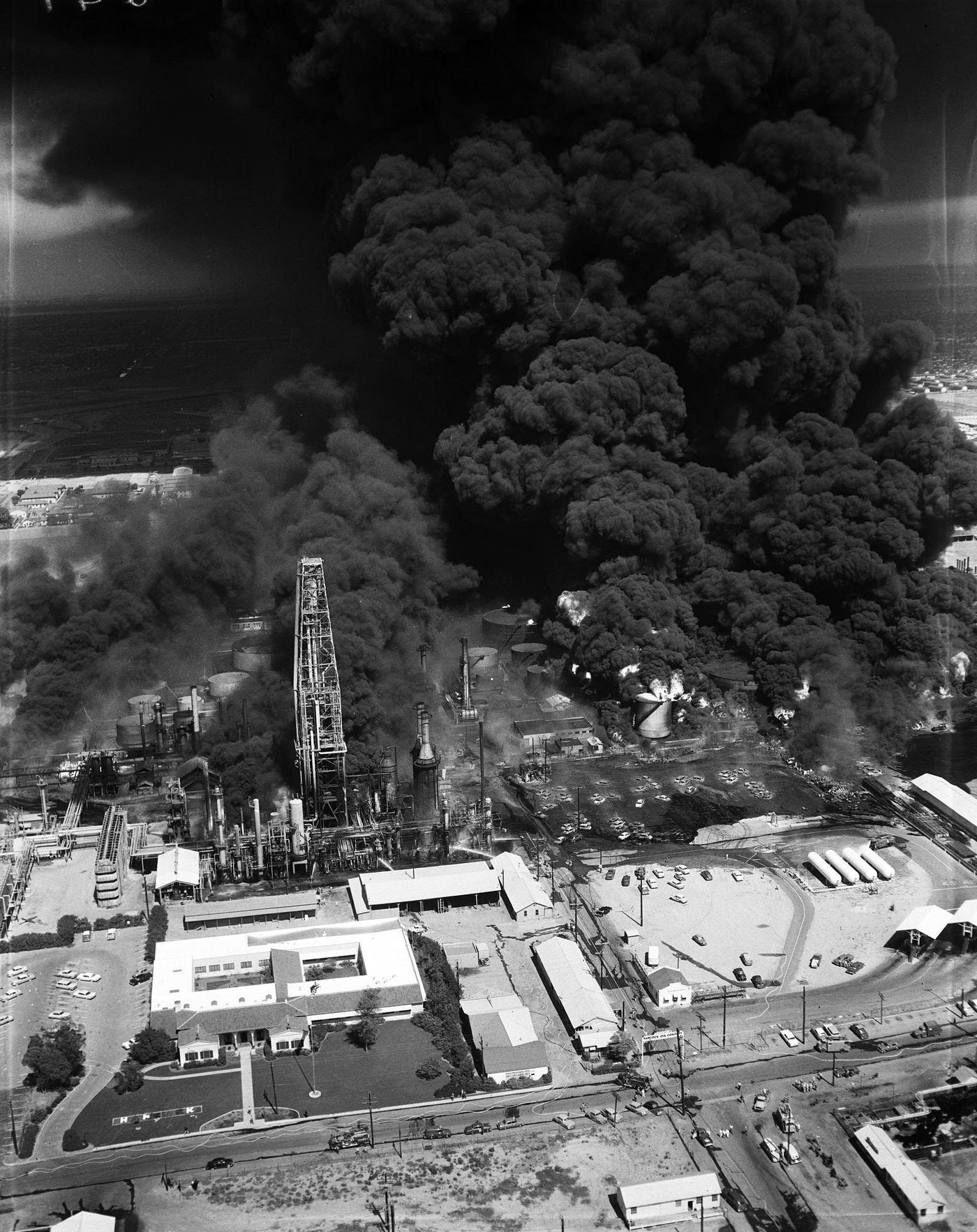 The 1958 Hancock Oil Refinery Fire on Signal Hill: A Catastrophic Day That Changed Safety Regulations