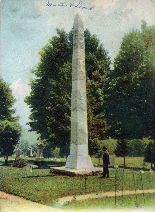 Monument to unknown dead of Ashtabula Railroad Disaster, December 28, 1876