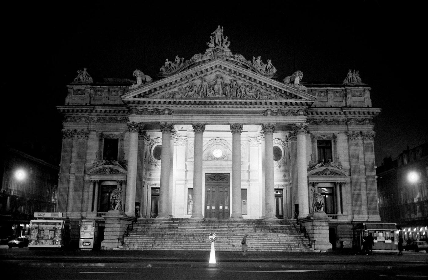 Night Atmosphere at the Brussels Stock Exchange, 1987