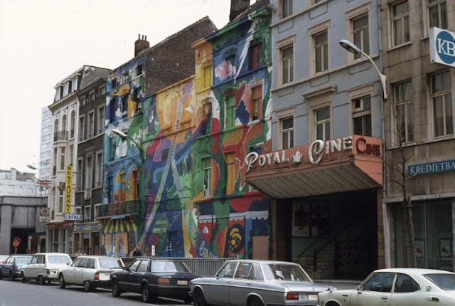 Royal Ciné cinema, rue Charles Rogier (on the right of the Rogier Tower), Saint-Josse-ten-Noode, 1981
