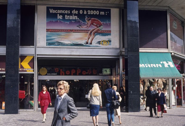 Shoppost, Place de la Monnaie, Brussels, 1981