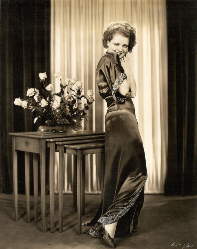 50 Fabulous Photos of Clara Bow from the 1930s Capturing Her Glamour