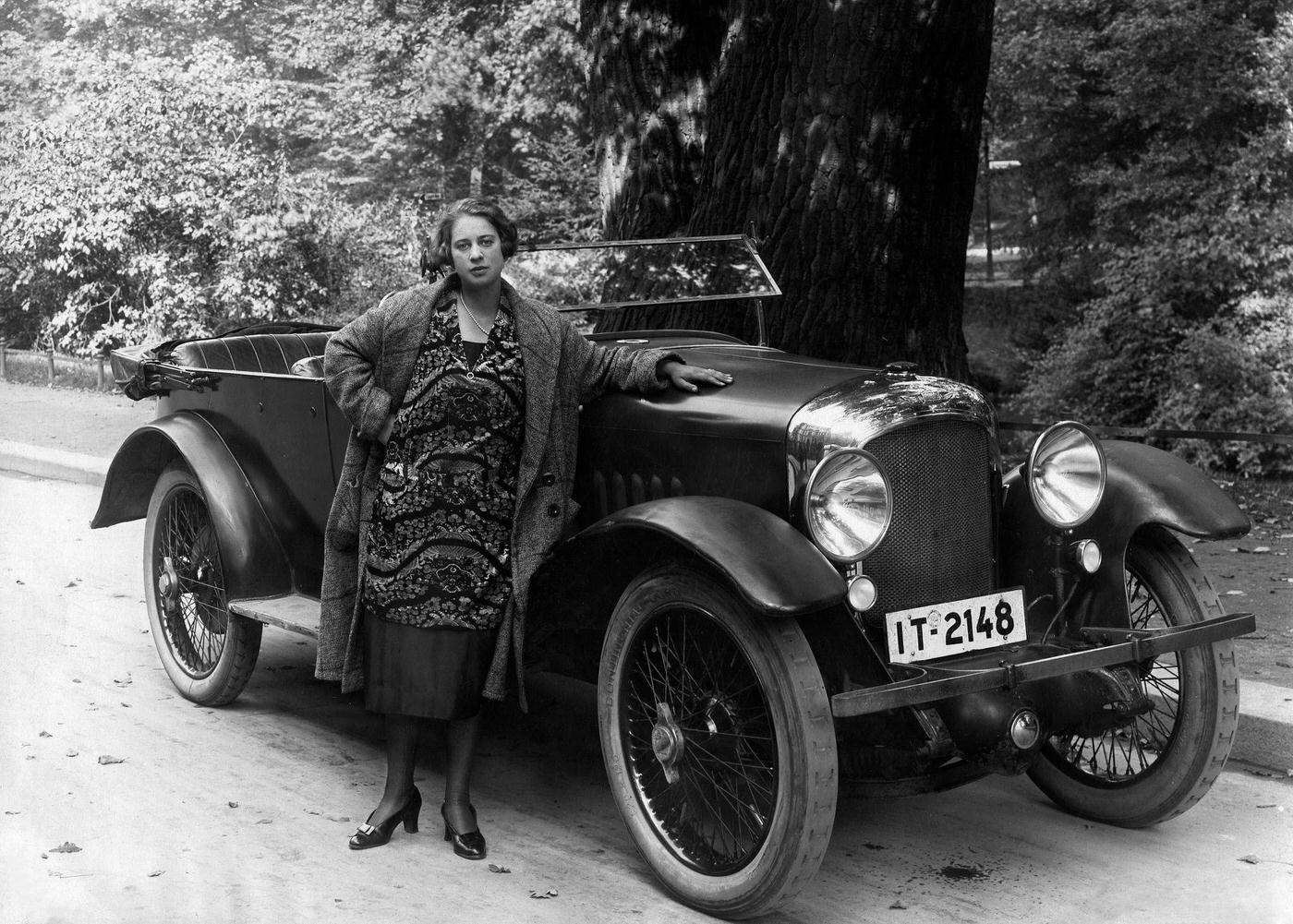 Clärenore Stinnes Poses in Front of Her Dinos Car, 1925