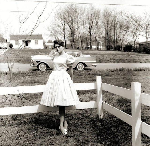 Exploring the Sophistication of 1950s Ladies Cocktail Dresses with Stunning Photos