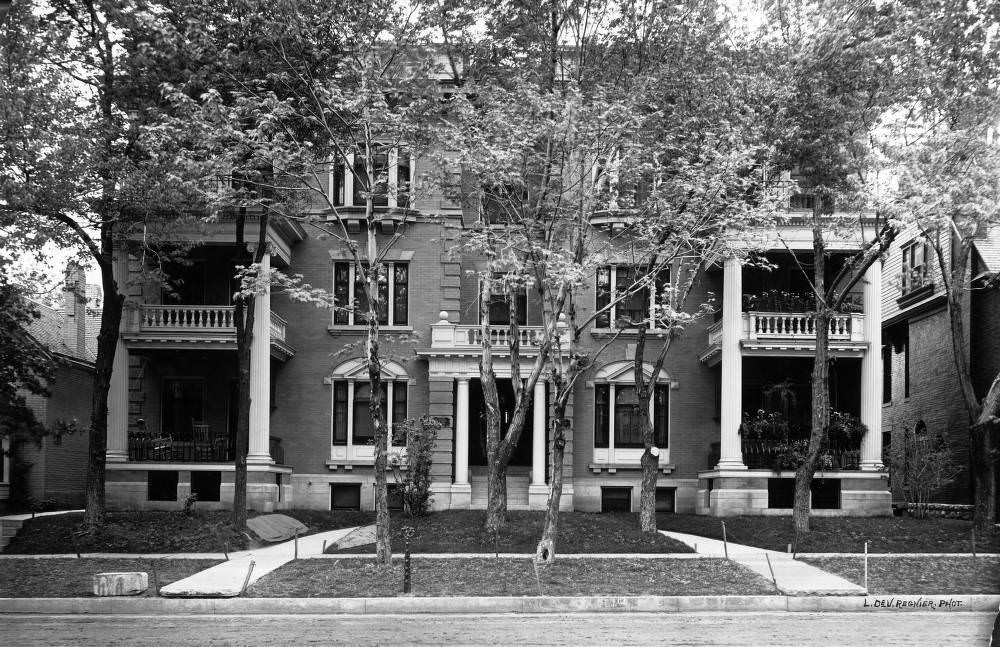 Apartments in Denver featuring porticos with columns, 1909.
