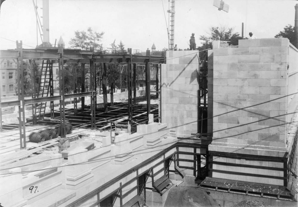 Denver Public Library construction, featuring stone entablature and steel girders, 1907.