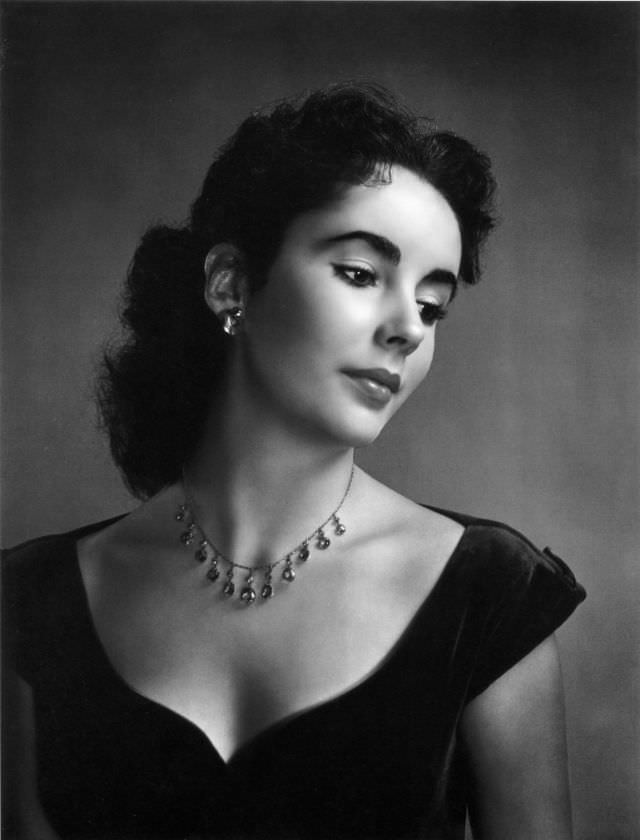 Elizabeth Taylor: The Mesmerizing Gaze Through Clarence Sinclair Bull's Lens, 1940s