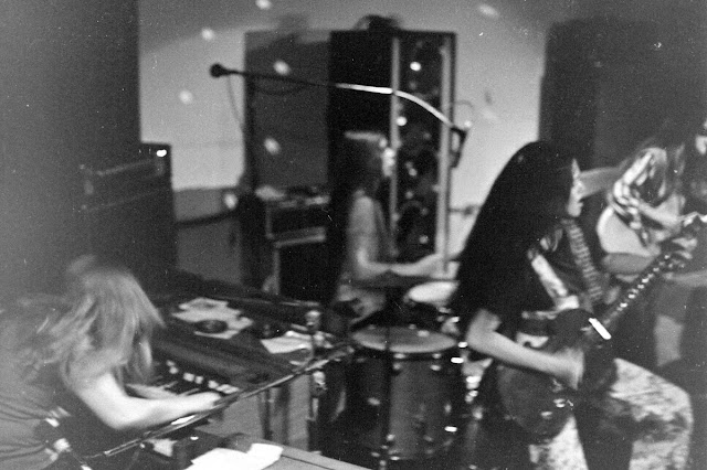 Fanny on the Stage: Pioneering All-Female Rock Band of the 1970s