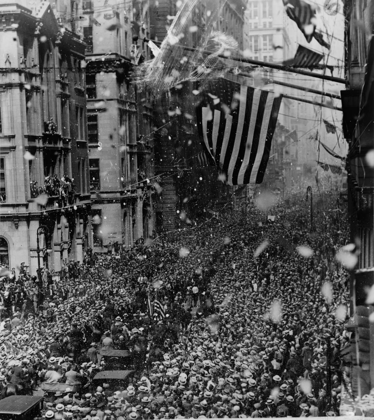 The Day Gertrude Ederle Shattered Records and Became the First Woman to Cross the Channel, 1926