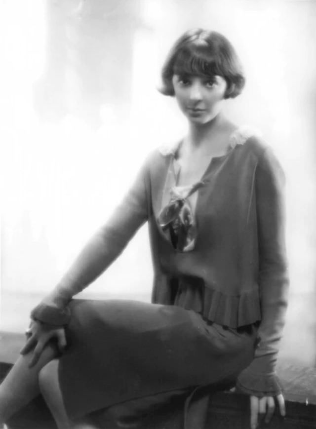 30 Beautiful Photos of Jessie Matthews from the 1920s and 1930s