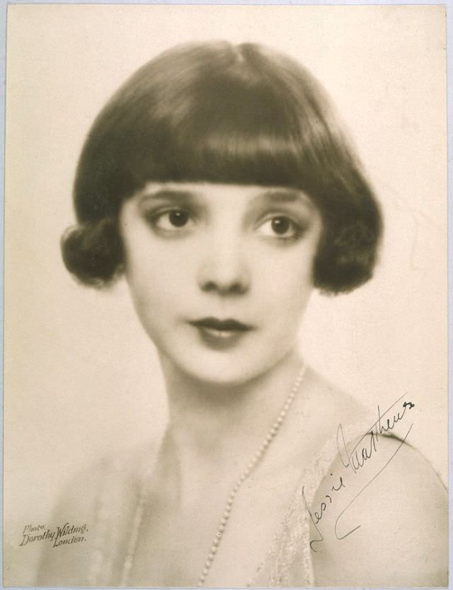 30 Beautiful Photos of Jessie Matthews from the 1920s and 1930s