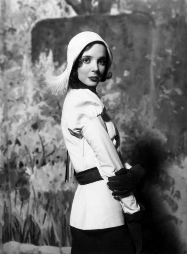 30 Beautiful Photos of Jessie Matthews from the 1920s and 1930s