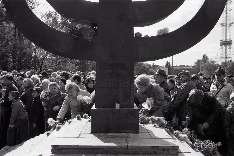 Babynya Memorial: Commemorates Jews killed in WWII, damaged early in conflict