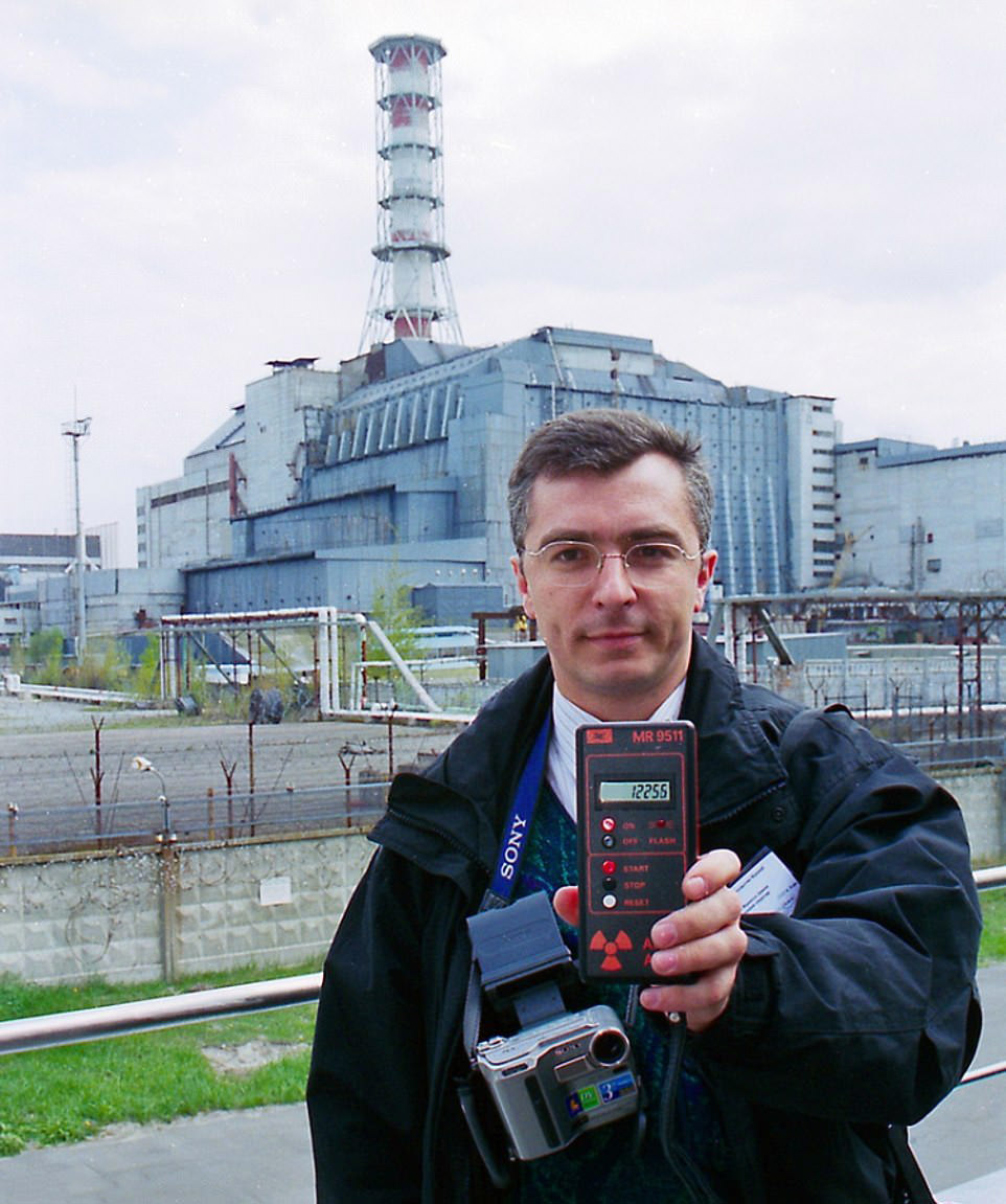Chernobyl Visit: Peter explores the plant on the disaster's 13th anniversary, 1999.