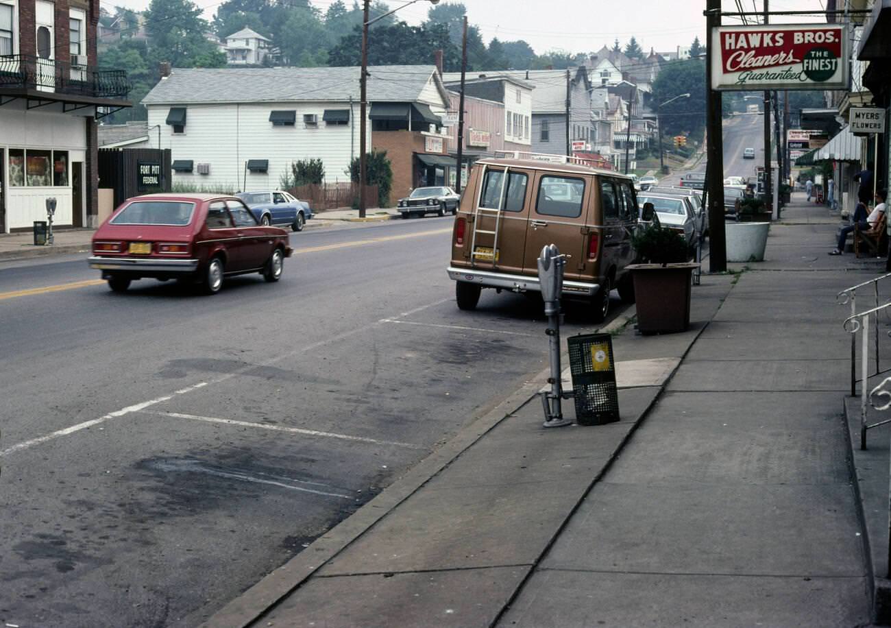 Street scenery in 1980s Pittsburgh, Pennsylvania, 1981.