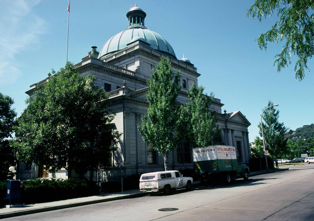 Street views from Pittsburgh, Pennsylvania during the 1980s