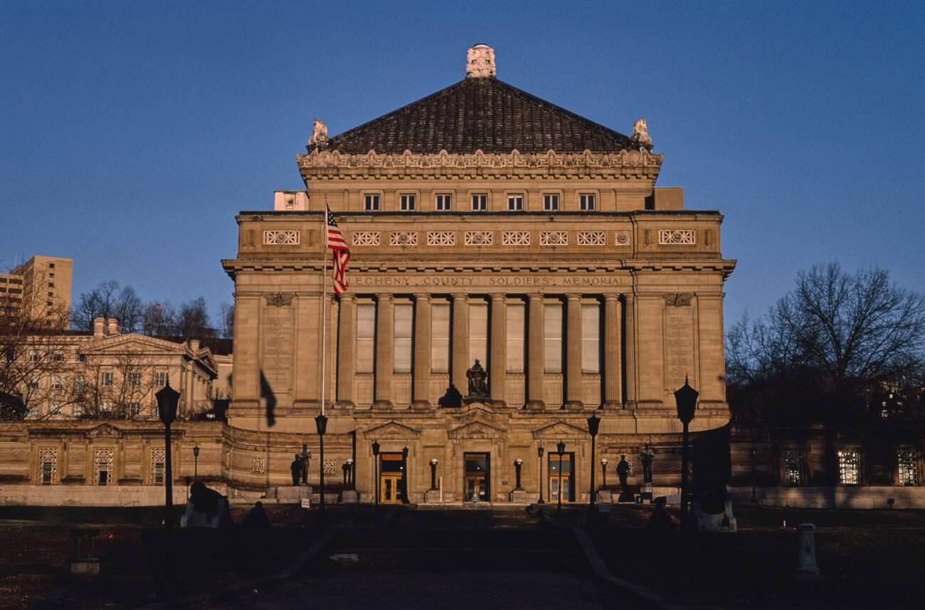 Allegheny County Soldiers Memorial on 5th Avenue, Pittsburgh, Pennsylvania, 1989.