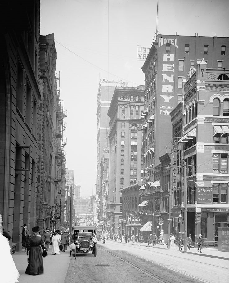 Fifth Avenue, Pittsburgh, Pennsylvania, 1900s