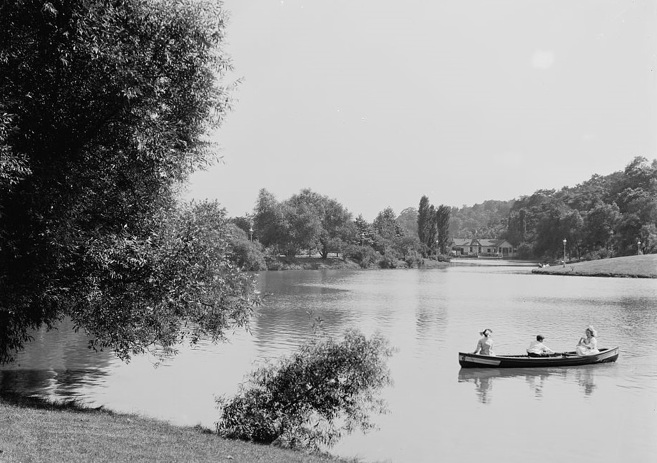 Carnegie Lake, Pittsburgh, Pennsylvania, 1910