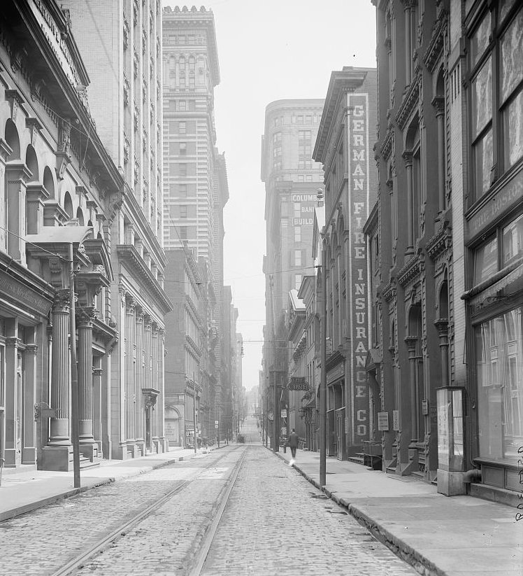 Pittsburgh Wall Street, Fourth Avenue, Pittsburgh, Pennsylvania, 1900s