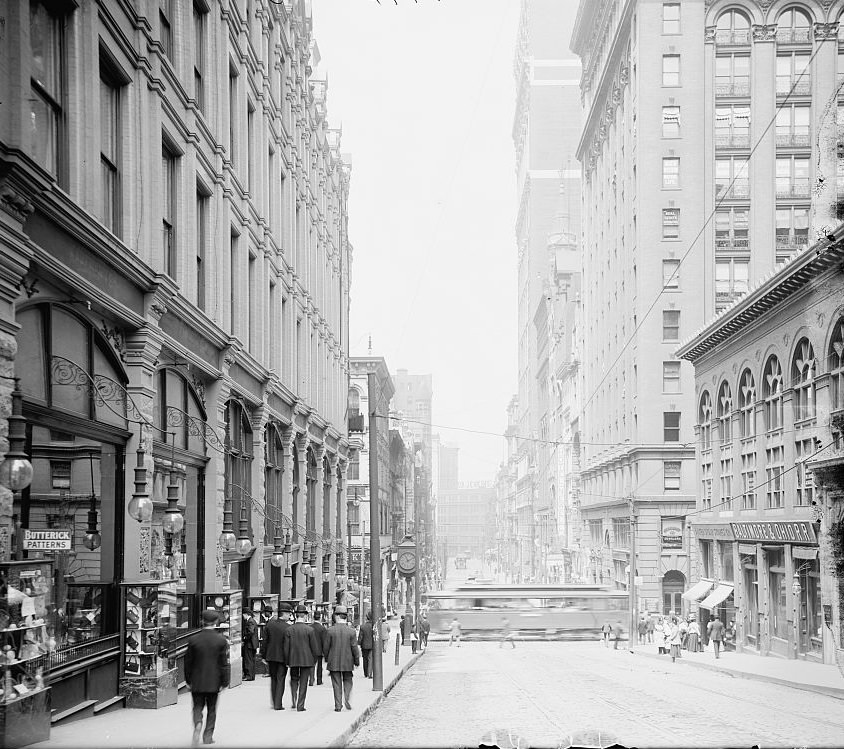 Fifth Avenue, North View, Pittsburgh, Pennsylvania, 1910
