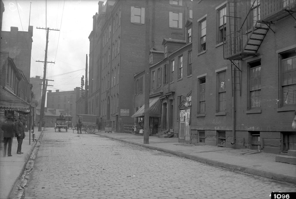 Tunnel Street, looking north from Wylie Avenue, 1912