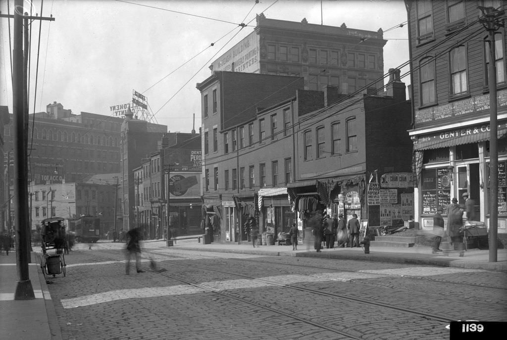 North Side of Sixth Avenue, signs including Kennywood park ad, 1912
