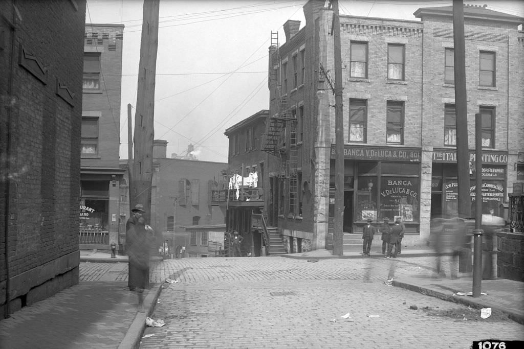 Chatham and Webster, looking north to intersection, 1910s