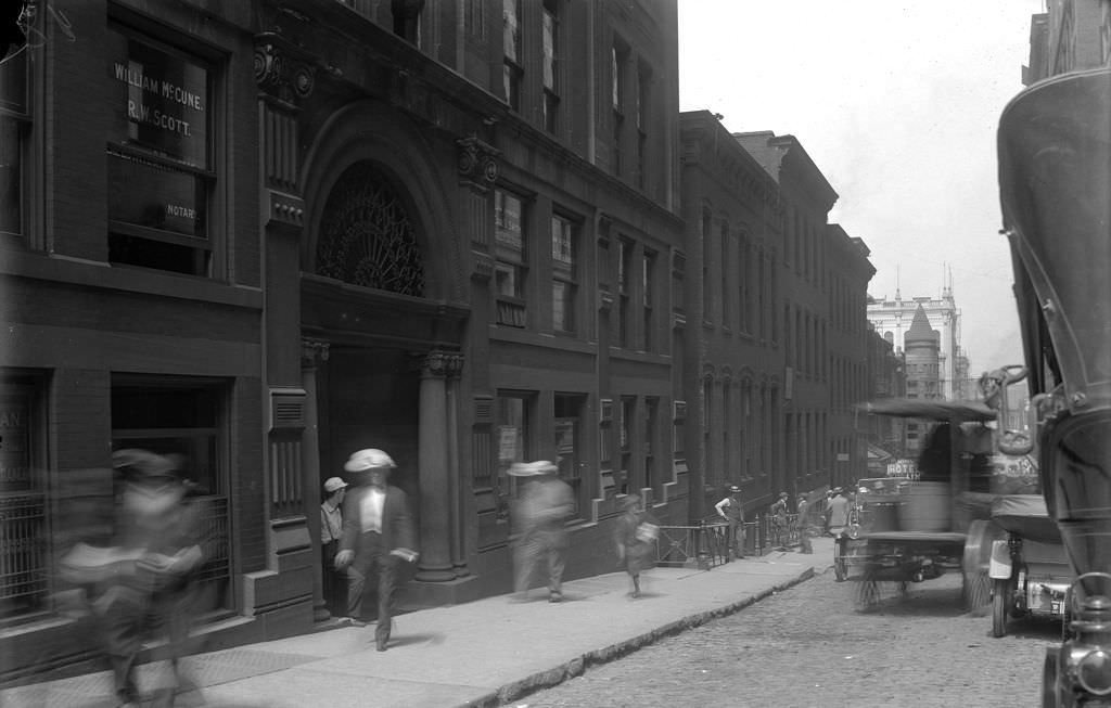 Diamond Street, west view from Grant Street, 1910s