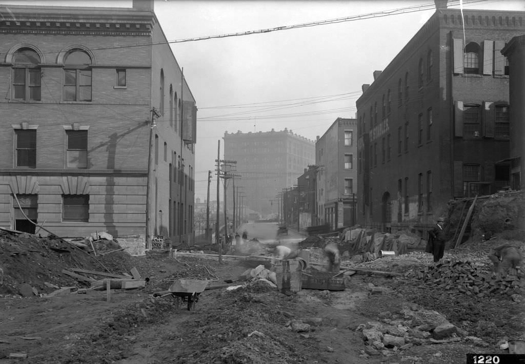 Bigelow Boulevard, north view from Strawberry Way, 1910s