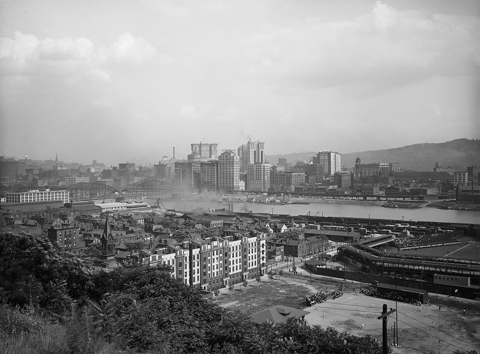 Waterfront in Pittsburgh, 1919