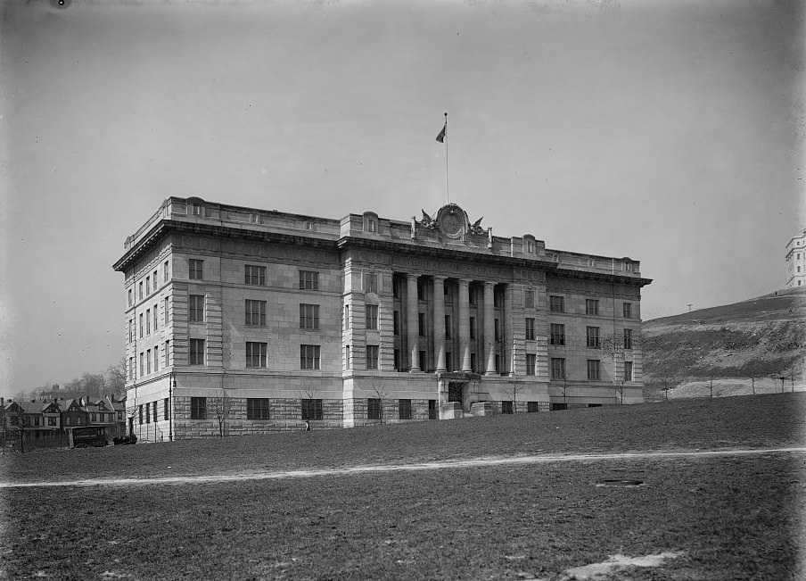 Eighteenth Regiment, National Guard of Pennsylvania Armory, Pittsburgh, 1919