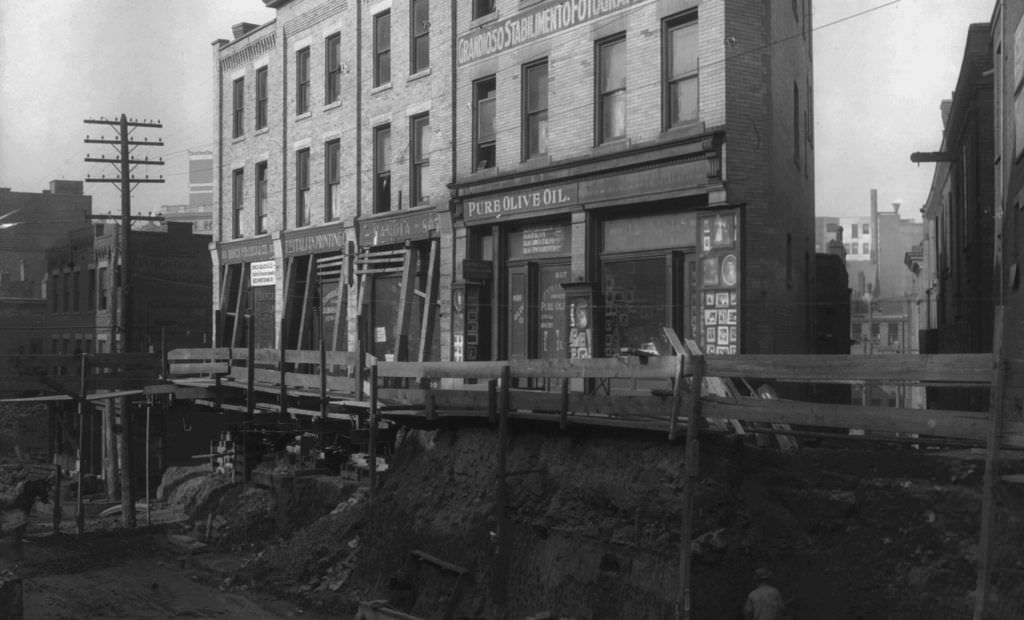 Webster Avenue Construction Zone, 1911