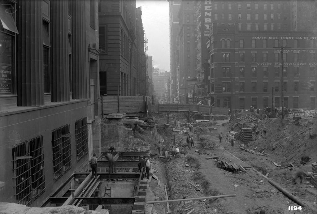 Fifth Avenue Construction, looking west from Grant Street, 1912