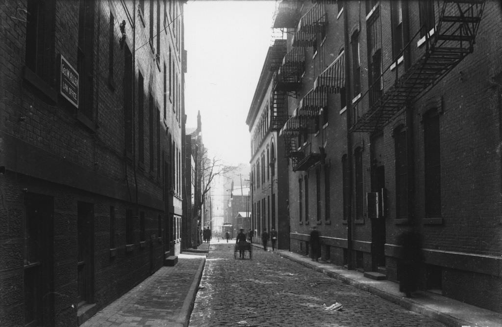 Cherry Alley, looking south from Diamond Street, 1912