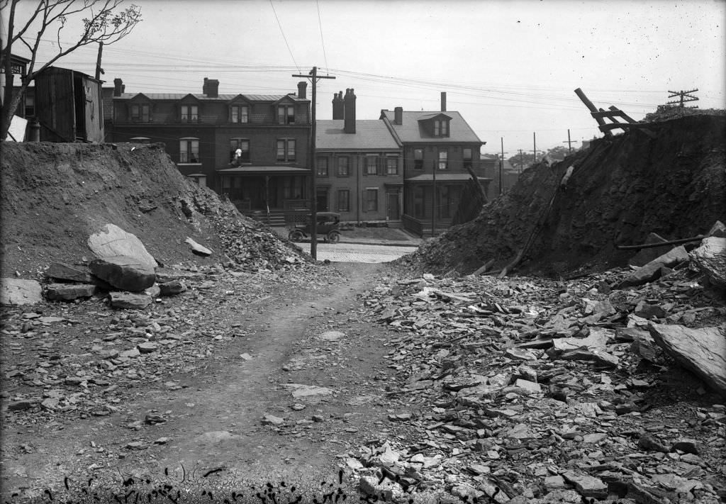 Malcolm Street from Tomahawk, towards Bedford, 1920.