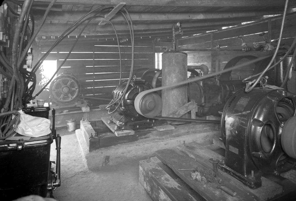 Herron Hill Reservoir compressor plant, 1920.