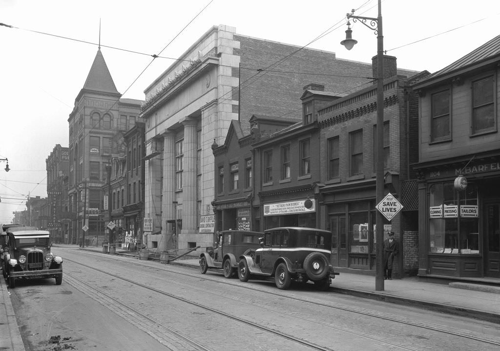 East Carson Street, Showing Shops and Iron and Glass Bank Construction, 1926.