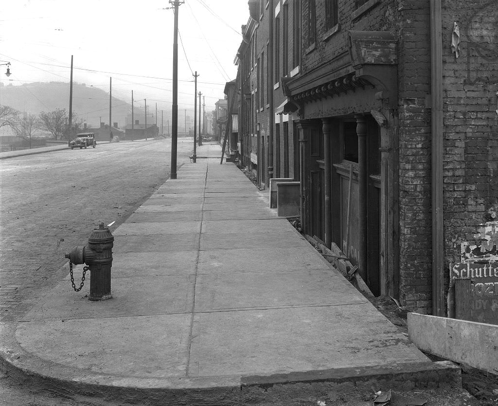 West General Robinson Street, Focused on Intersection with Cremo Street, 1929.