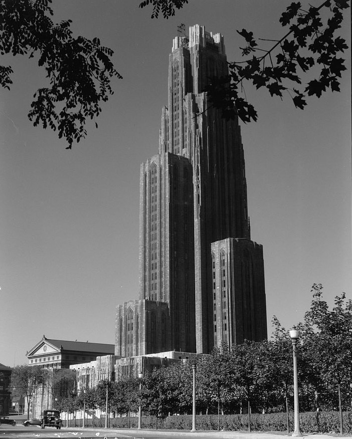 Cathedral of Learning at the University of Pittsburgh, Exterior, 1920s