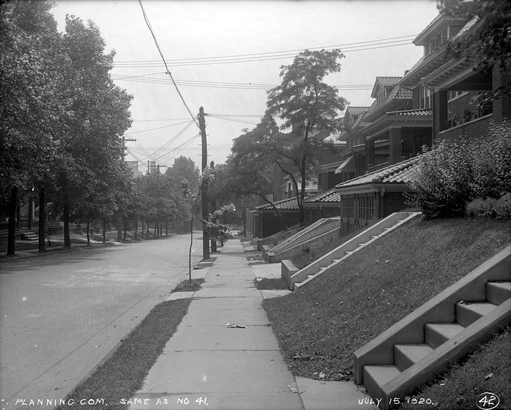 Homes on South Fairmont Street between Friendship and Harriett Streets, 1920.