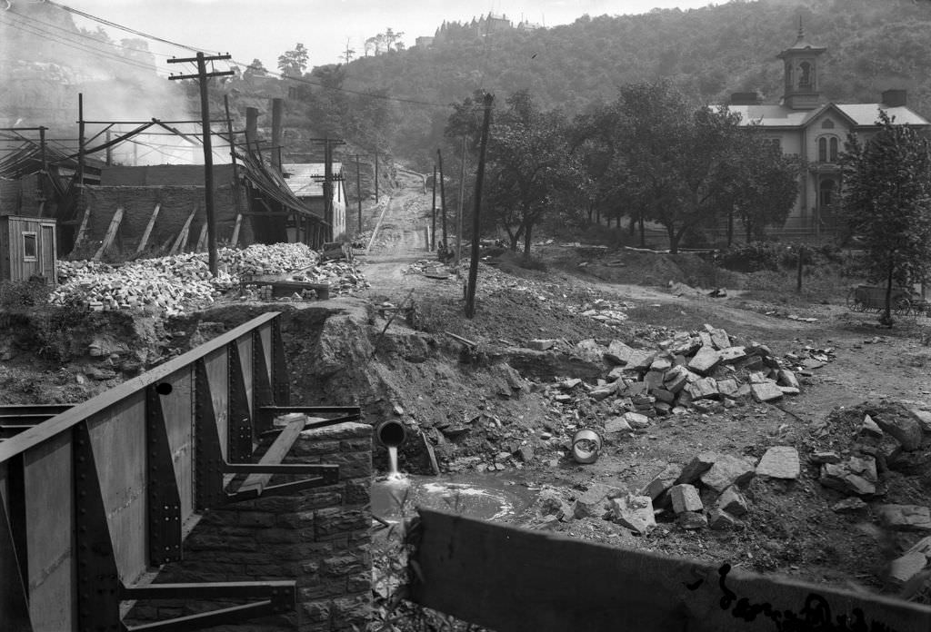 Conditions on Shaler Street, 1920.