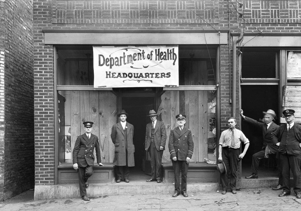 Emergency station at Reedsdale and Ridge, Department of Health, 1927.