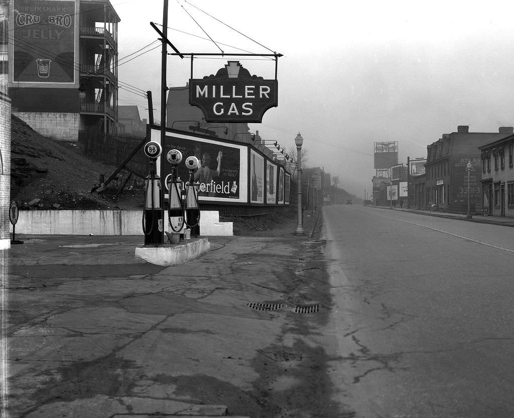 Miller Gas station on Bigelow Boulevard, 1929.