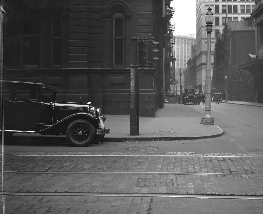 Oliver Avenue intersecting with Smithfield Street, 1929.