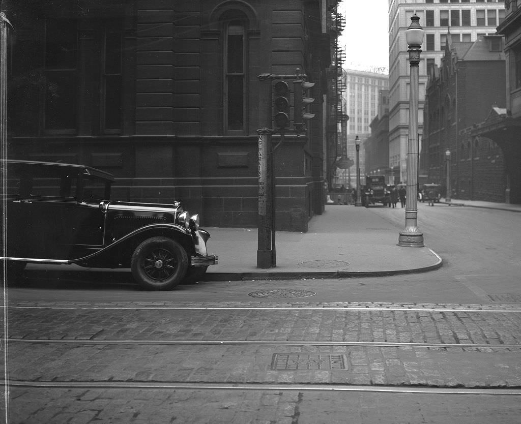 Oliver Avenue intersecting with Smithfield Street, 1929.